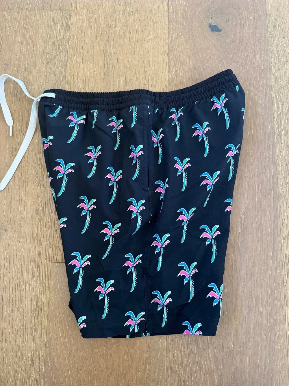 Chubbies Palm Tree Swim Trunks Boys 14/16